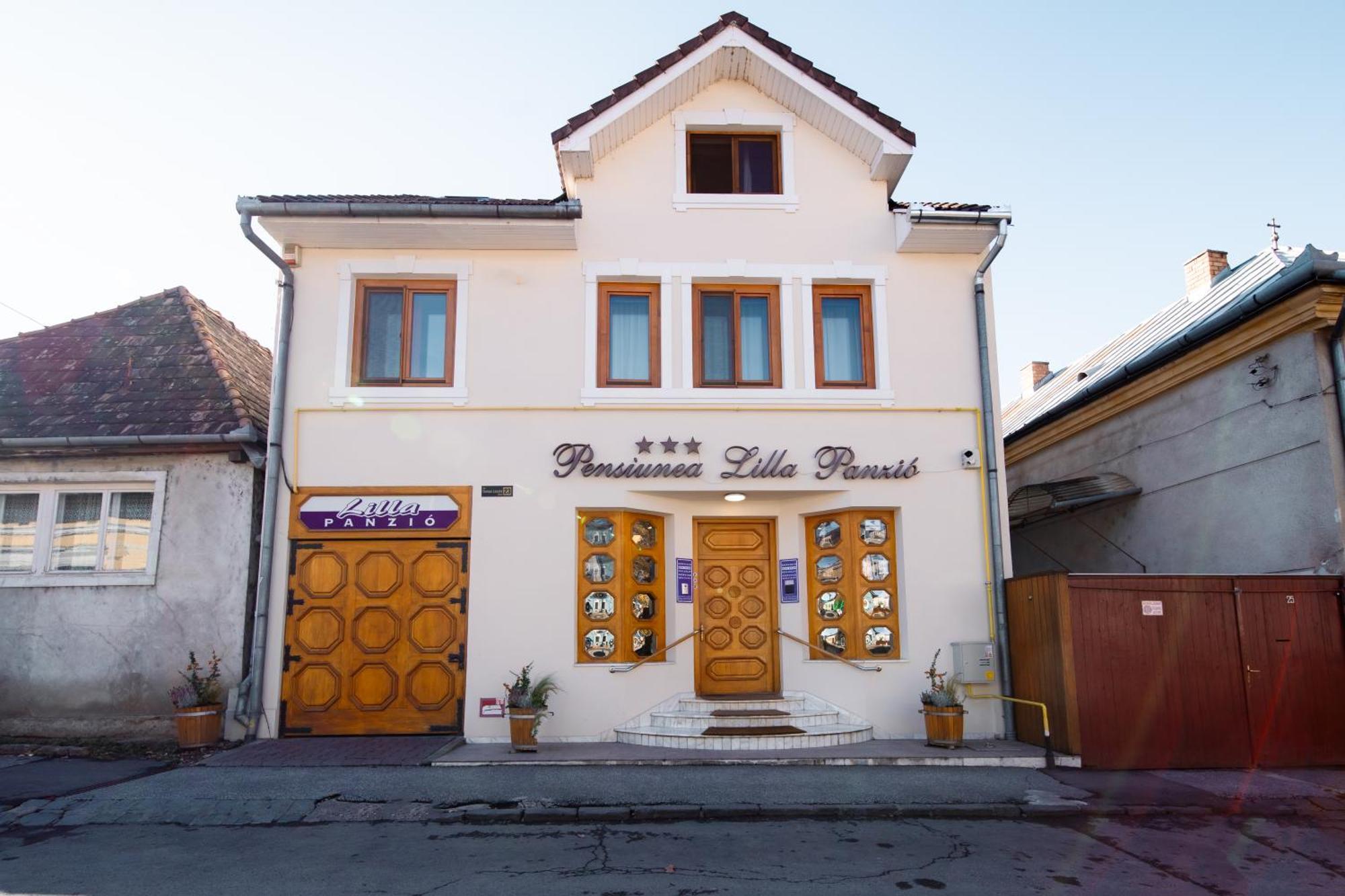 Готель Lilla Panzio Одорхею-Секуєск Екстер'єр фото